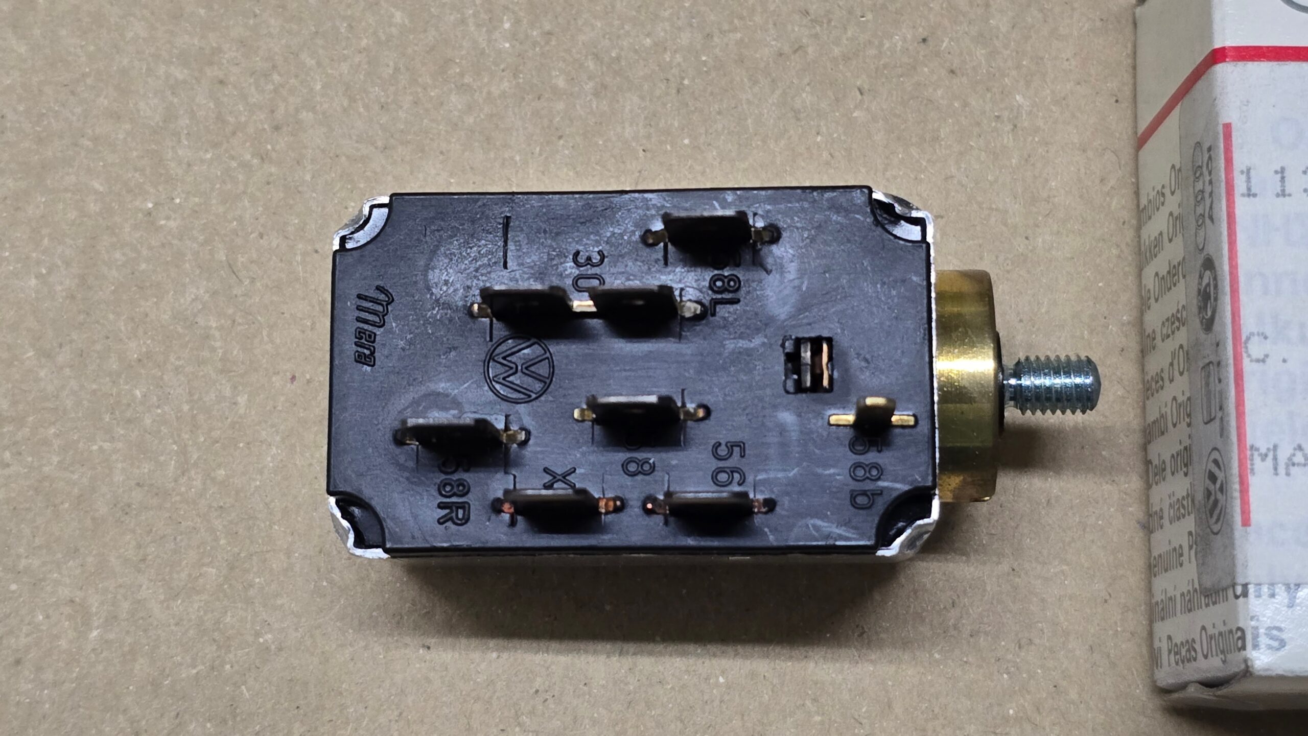 NOS 113941531E Push-pull type switch, headlamp