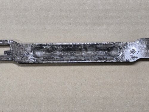 NOS 211609631 Push bar, brake shoe left