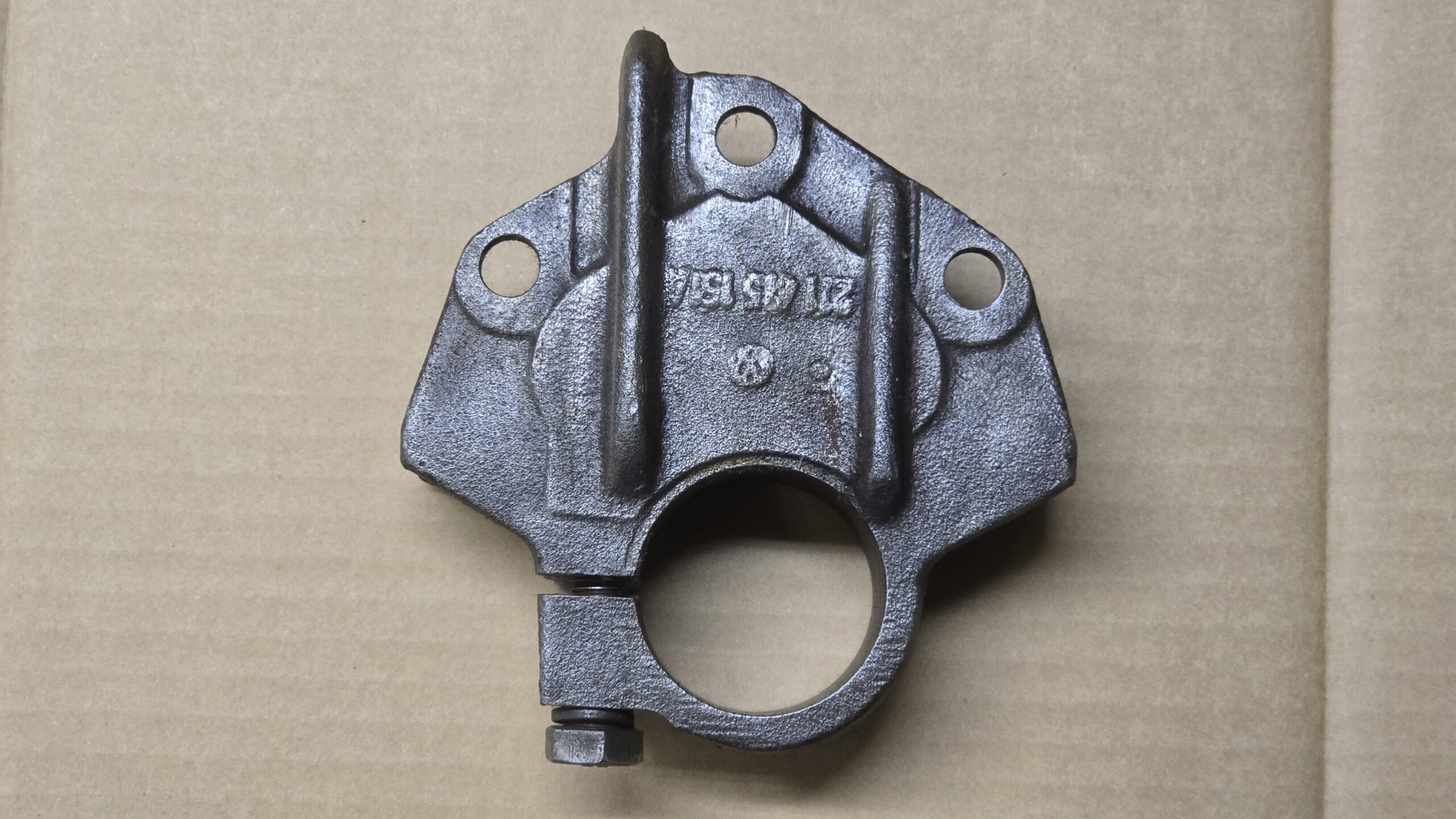 USED 211415151A Bracket, steering gear