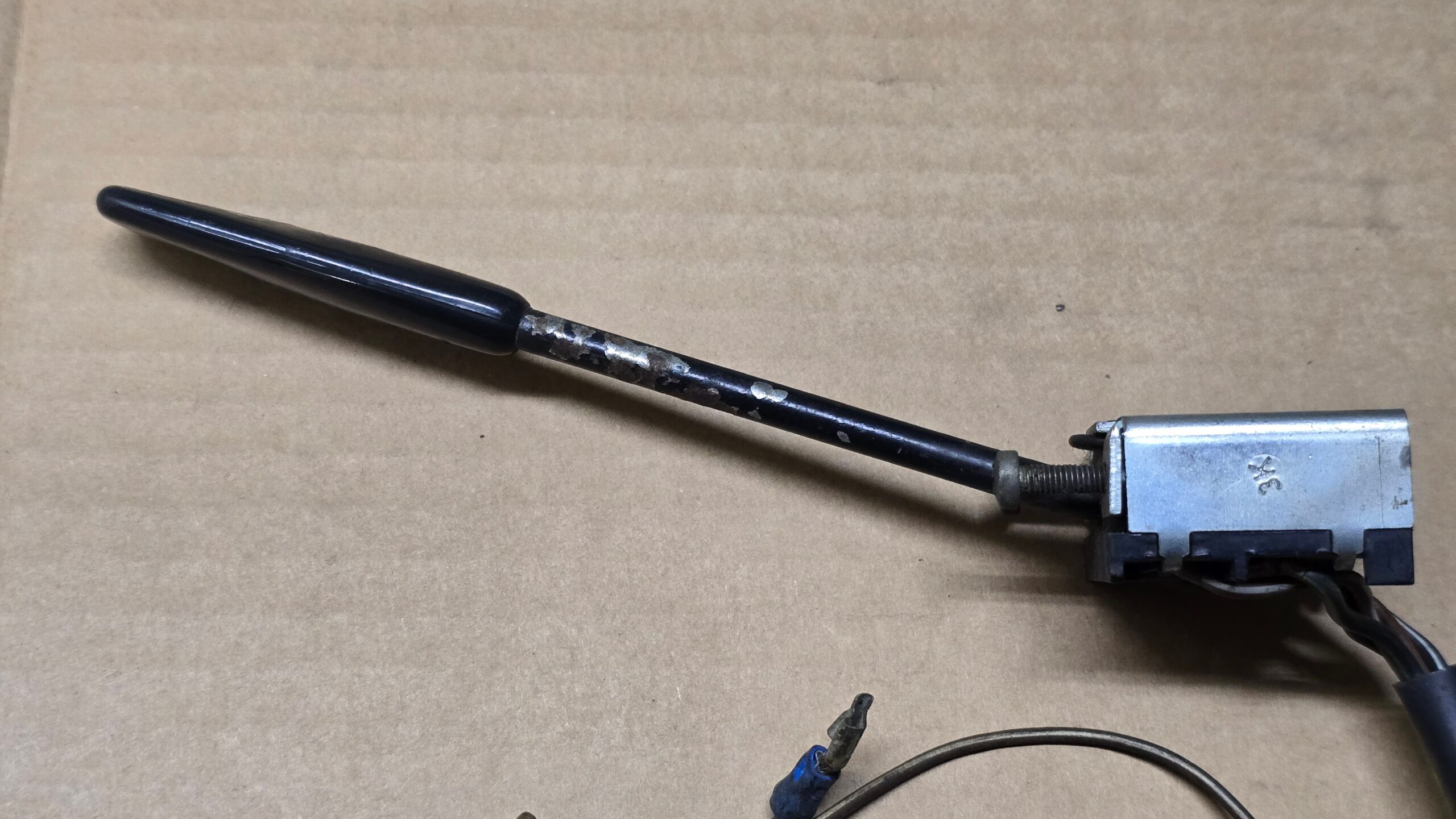 USED 211953509H Flashing indicator switch