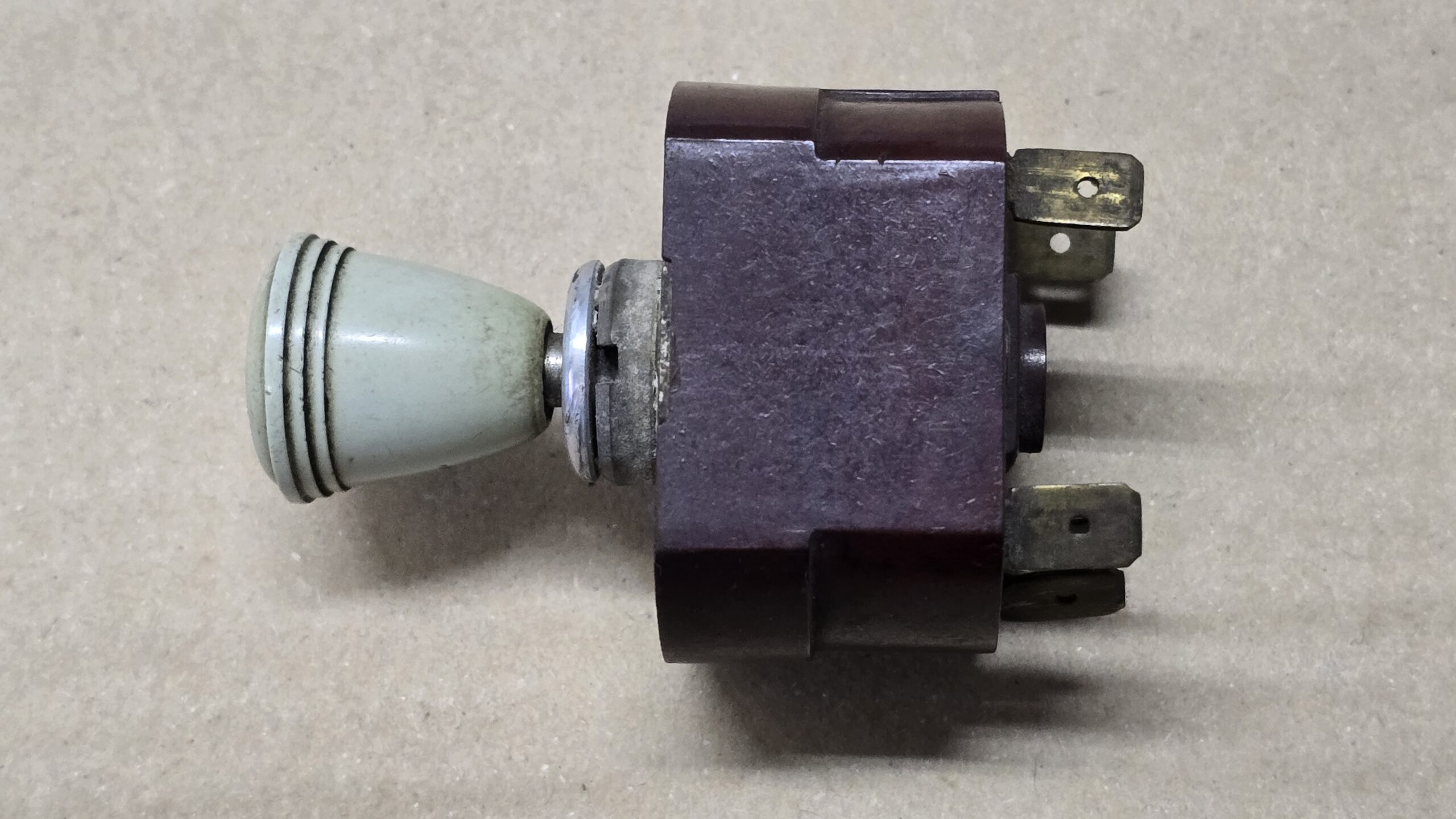 USED 211955517 Wiper switch