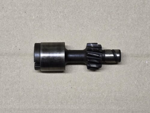 USED 021105231 Pinion, distributor drive