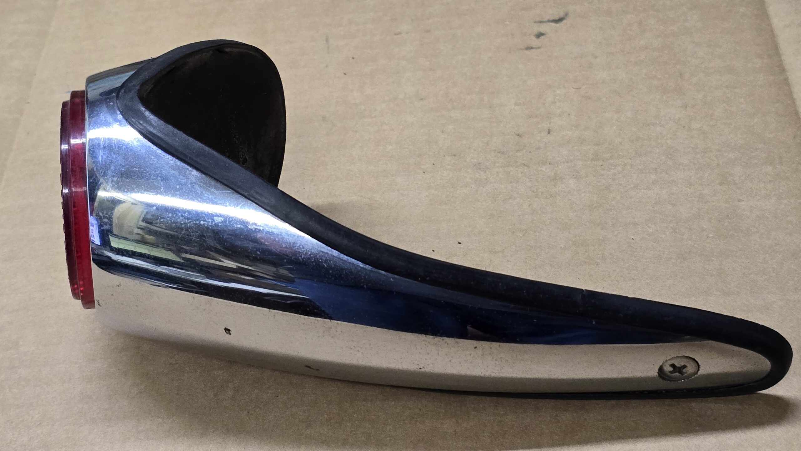 USED 311945108AS Reflector set, right
