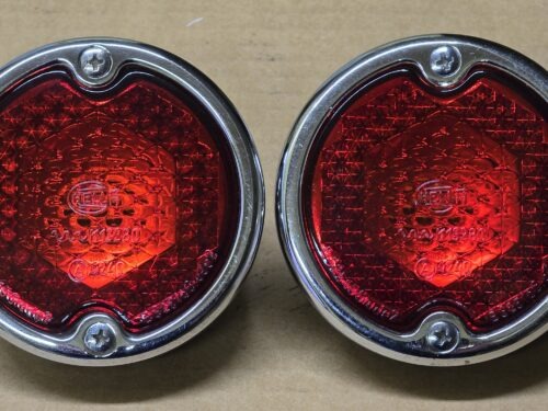 NOS 211945095B Tail light assembly, pair