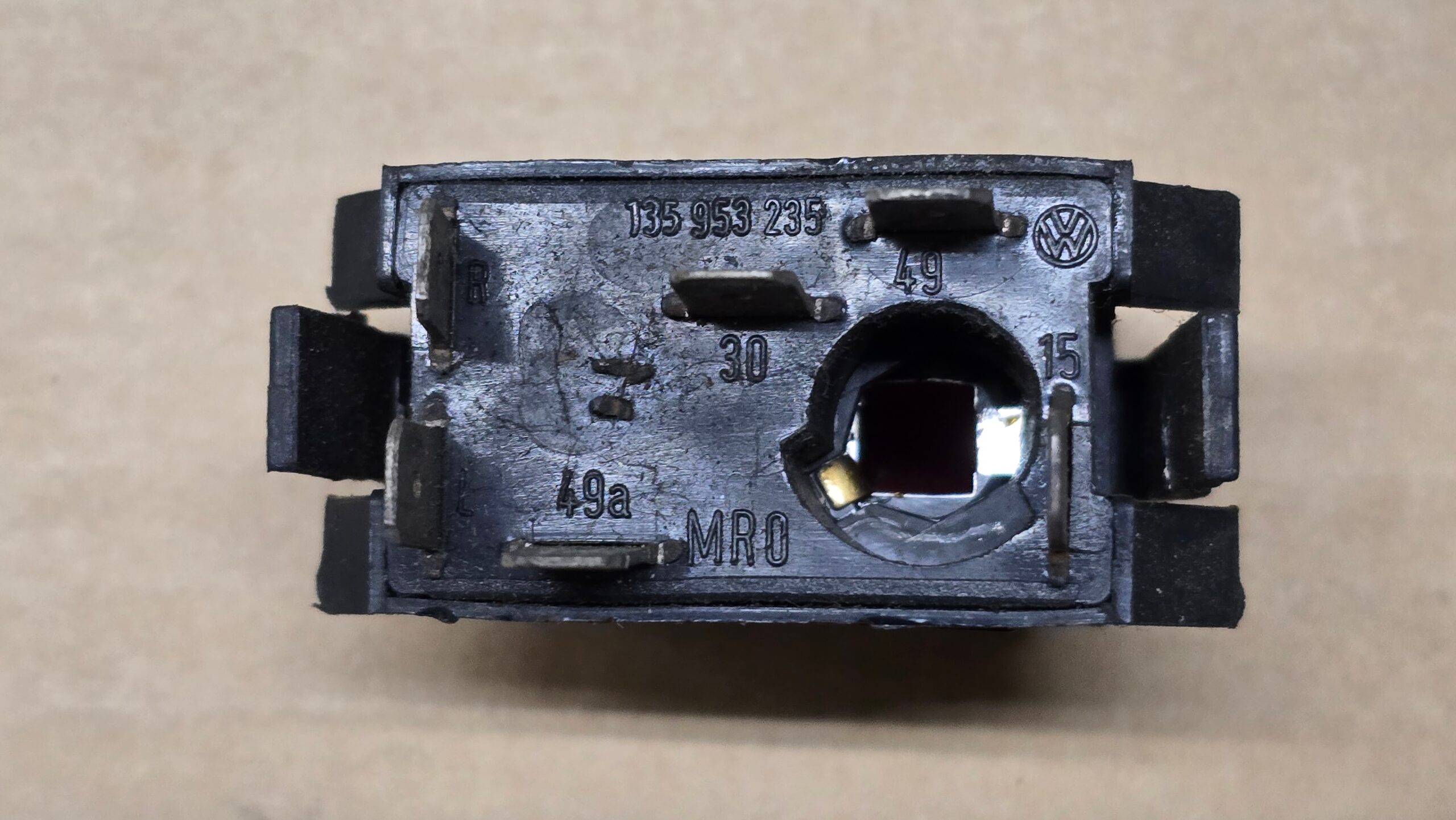 USED 135953235 Switch, emergency light