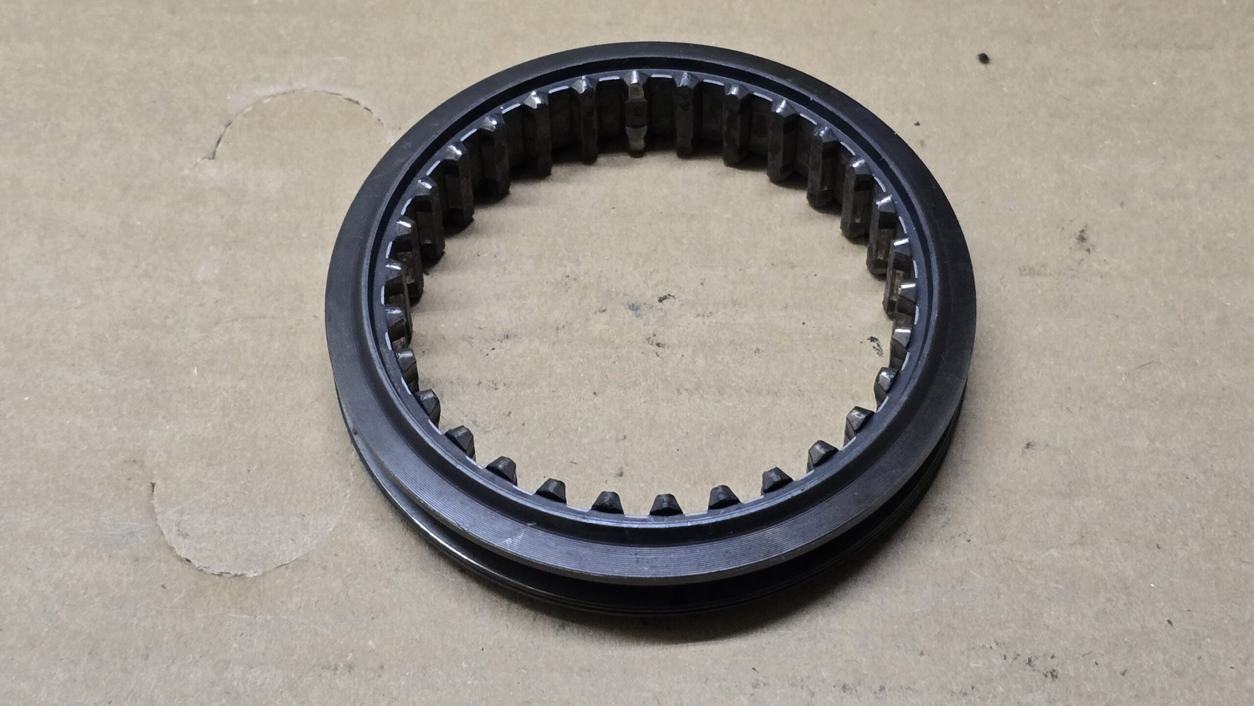 USED 091311255A Sliding sleeve, 1st and 2nd speeds + 2nd and 3rd speeds