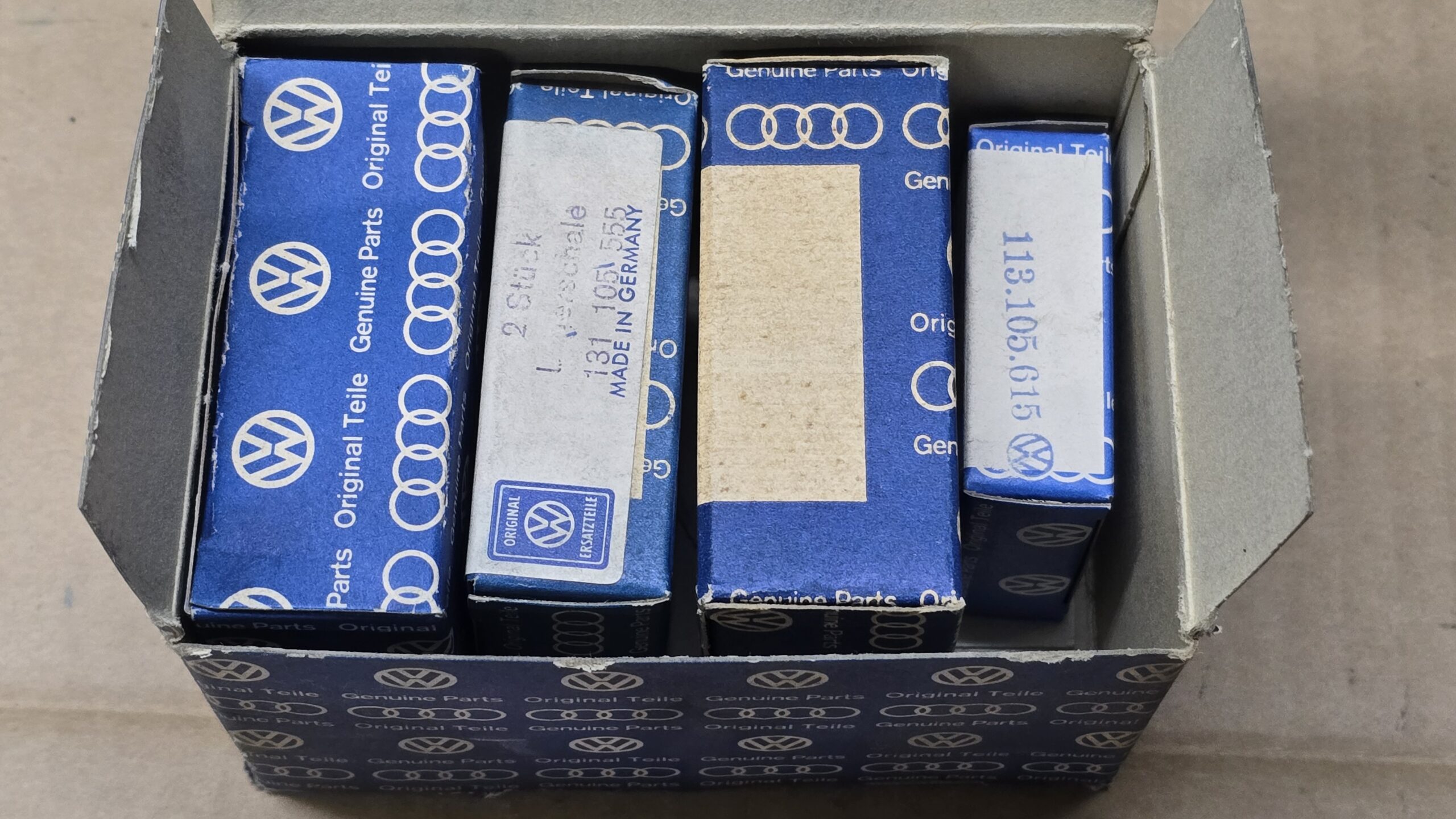 NOS 111198469 Main bearing set 65mm