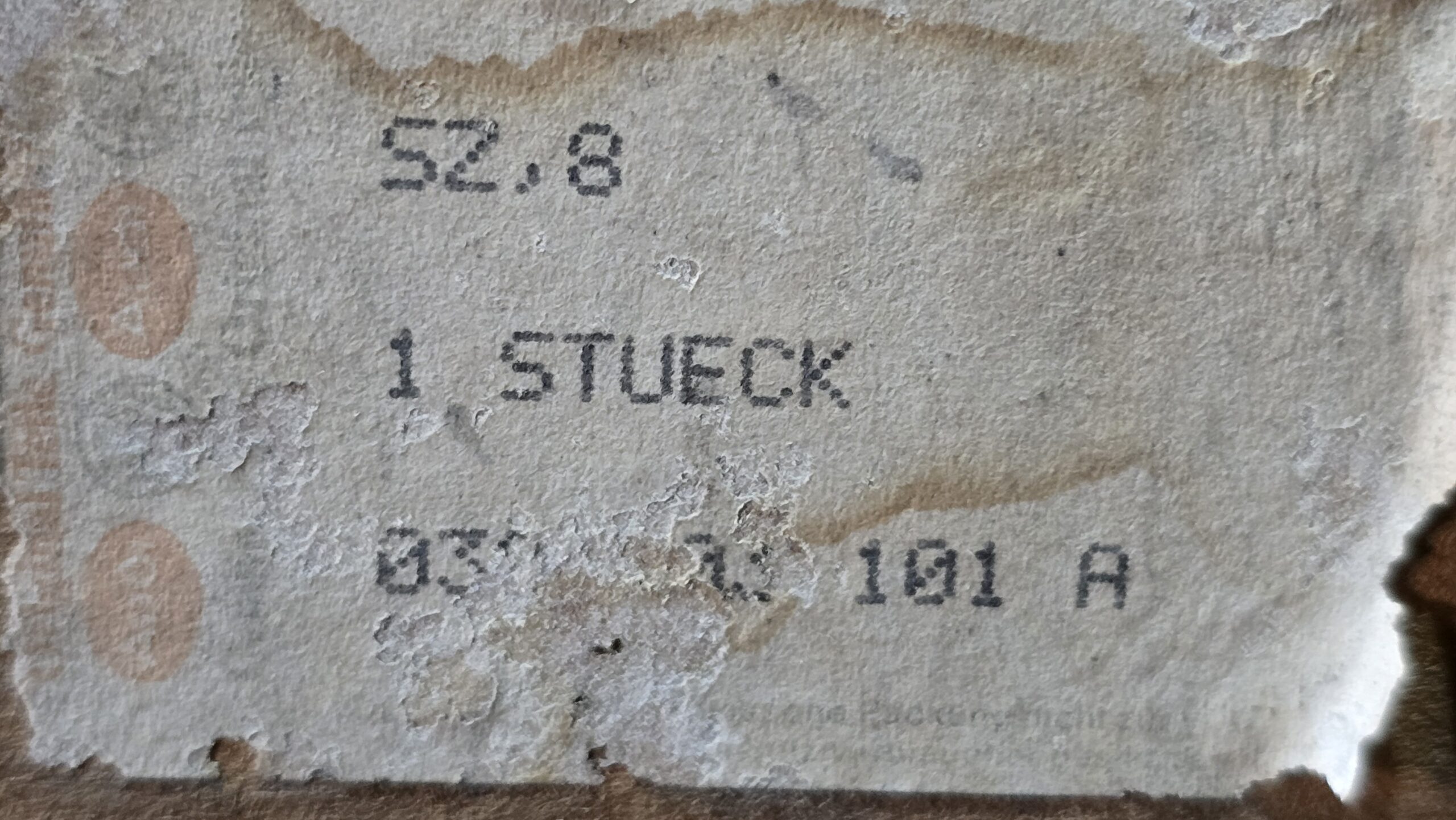 NOS 030103101A Cylinder block with pistons