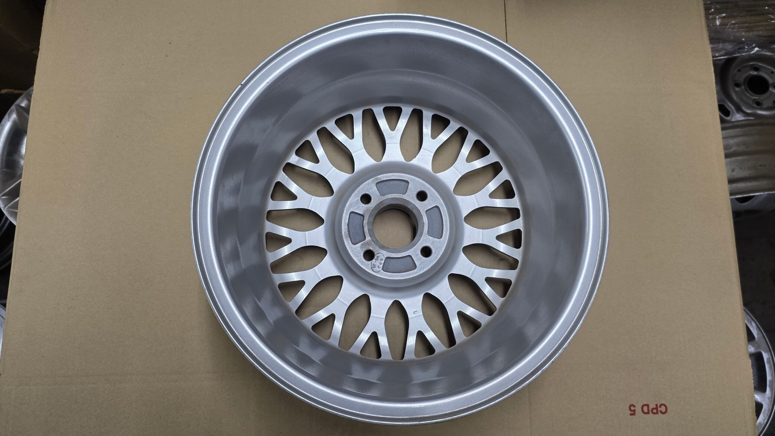NOS 191601025AA Alloy rim 6.5Jx15H2 ET33 4/100
