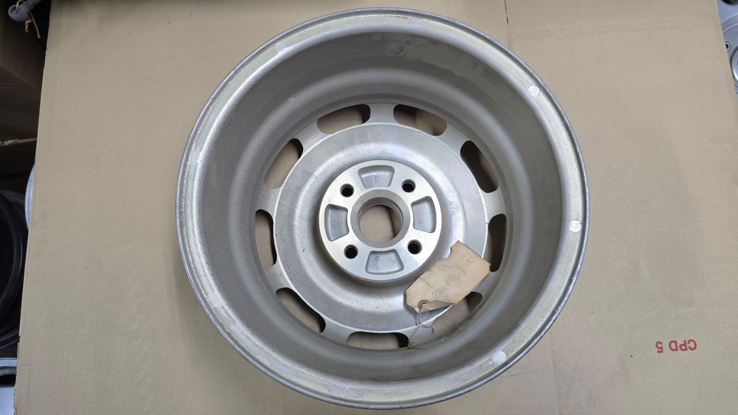 NOS 431601025C Alloy rim 6Jx14H2 ET48
