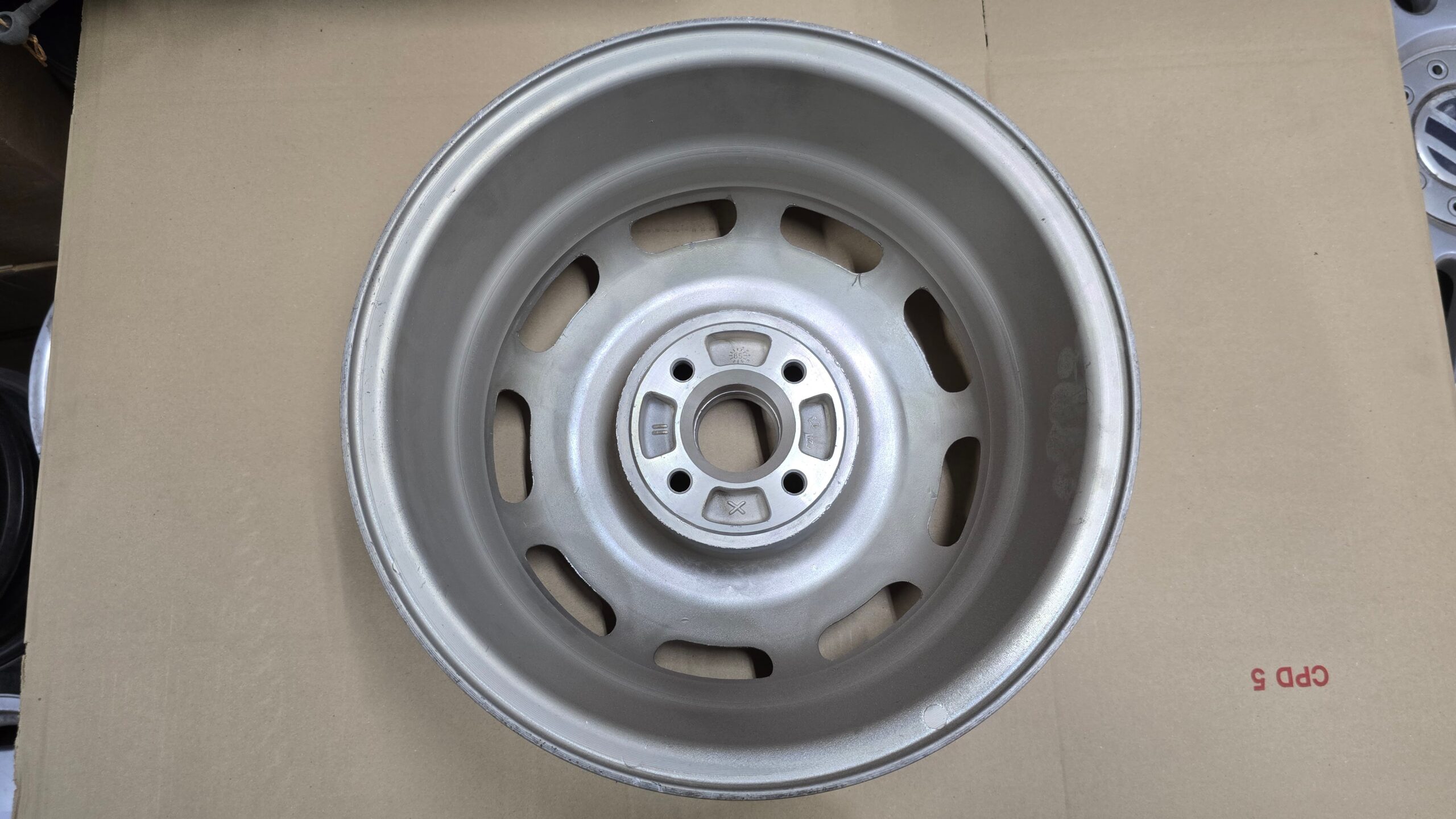 NOS 811601025C Alloy rim 6Jx14H2 ET45 4/100