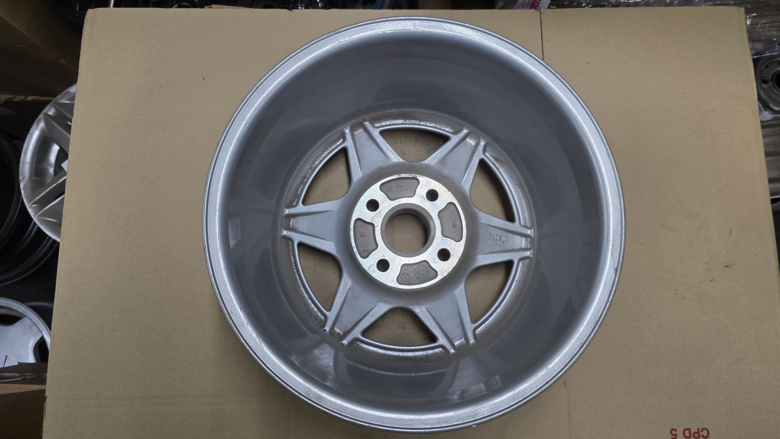 NOS 895601025E Alloy rim 7Jx15H2 ET37 4/108