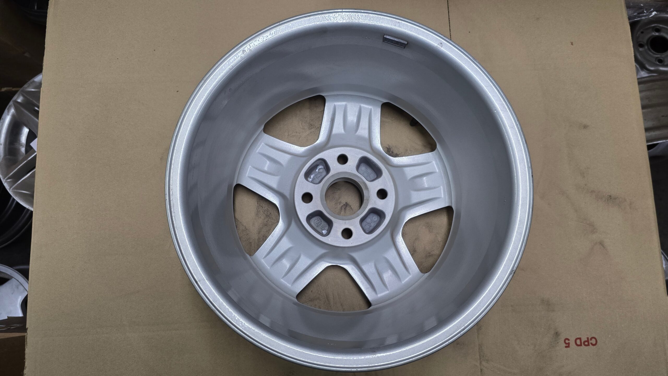 NOS 8A0601025M Alloy rim 7Jx15H2 ET37 4/108