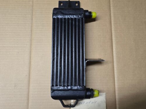 NOS 067117015 Oil cooler