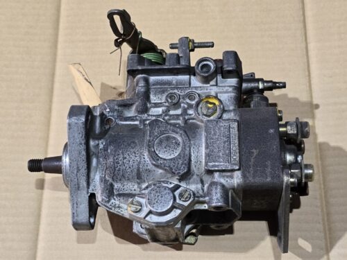 NOS 068130107AC Injection pump