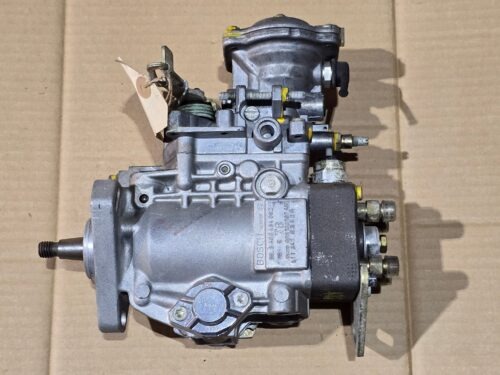 NOS 068130107AM Injection pump