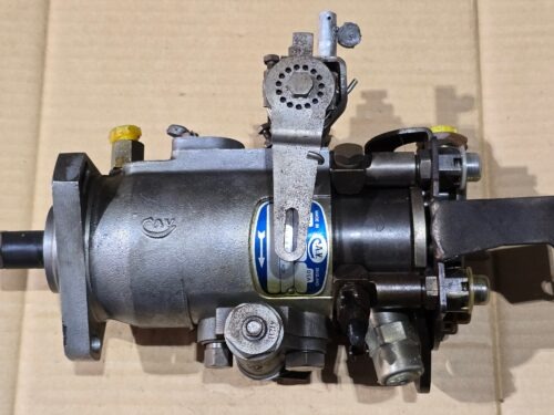 NOS 068130107G Injection pump