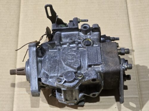 NOS 068130107L Injection pump