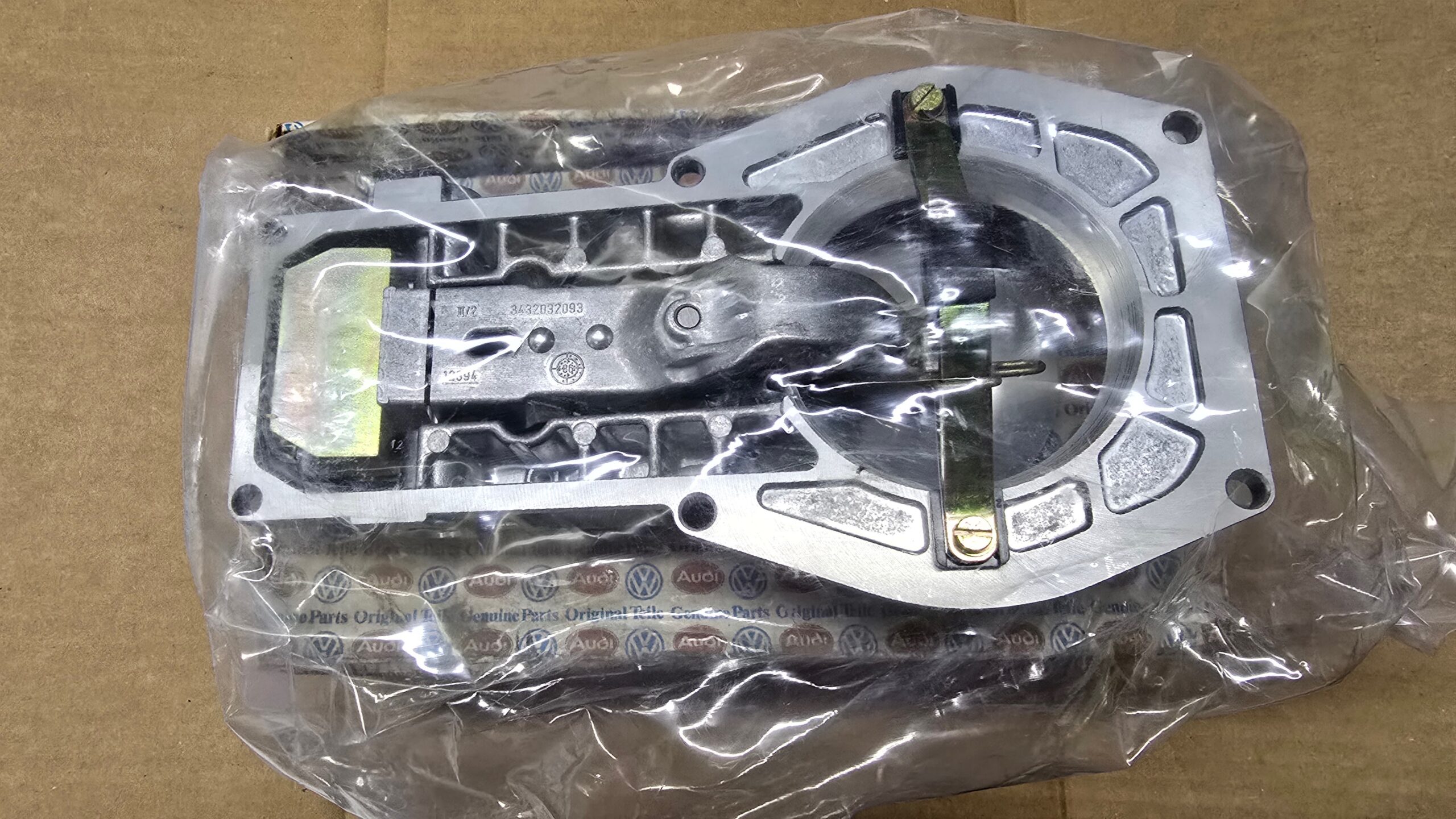 NOS 027133353 Air flow meter