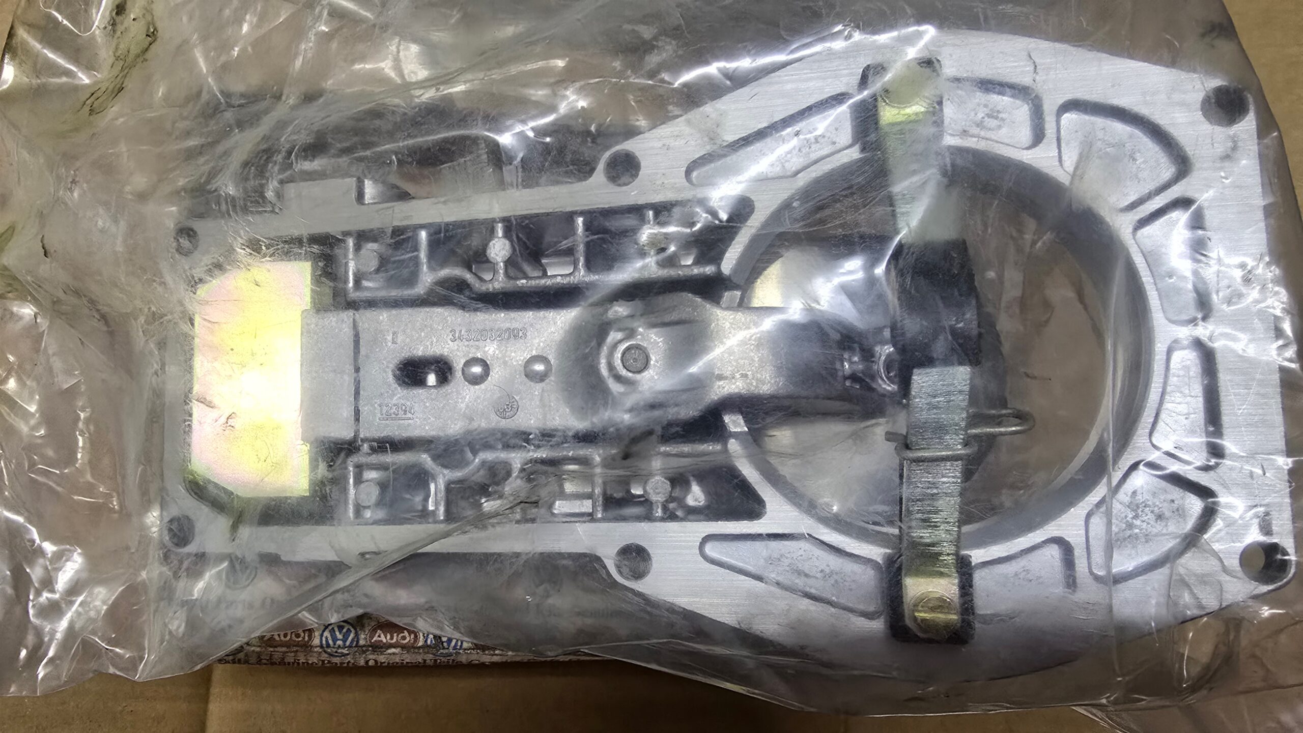 NOS 035133353AB Air flow meter