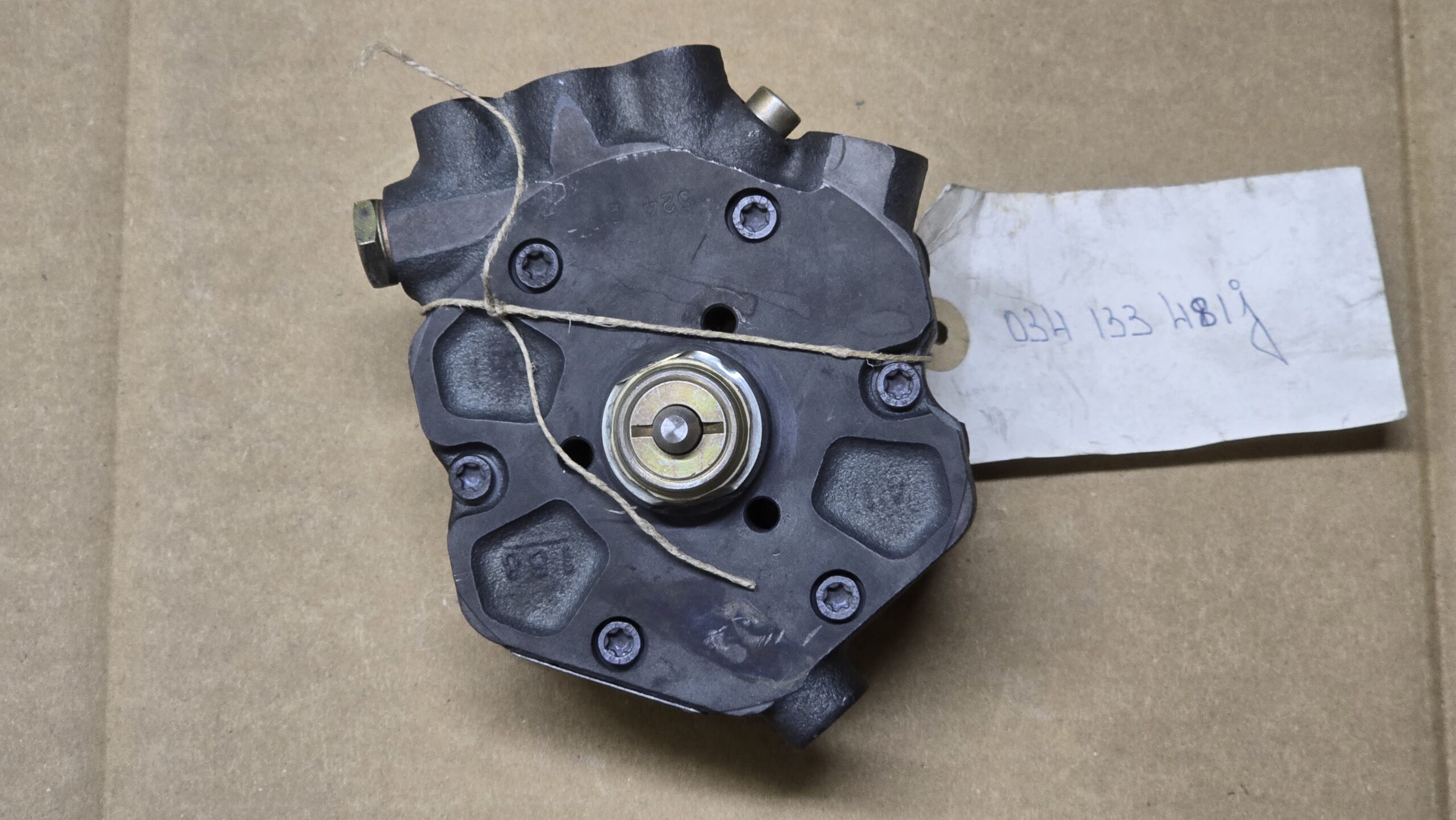034133481J Fuel metering valve
