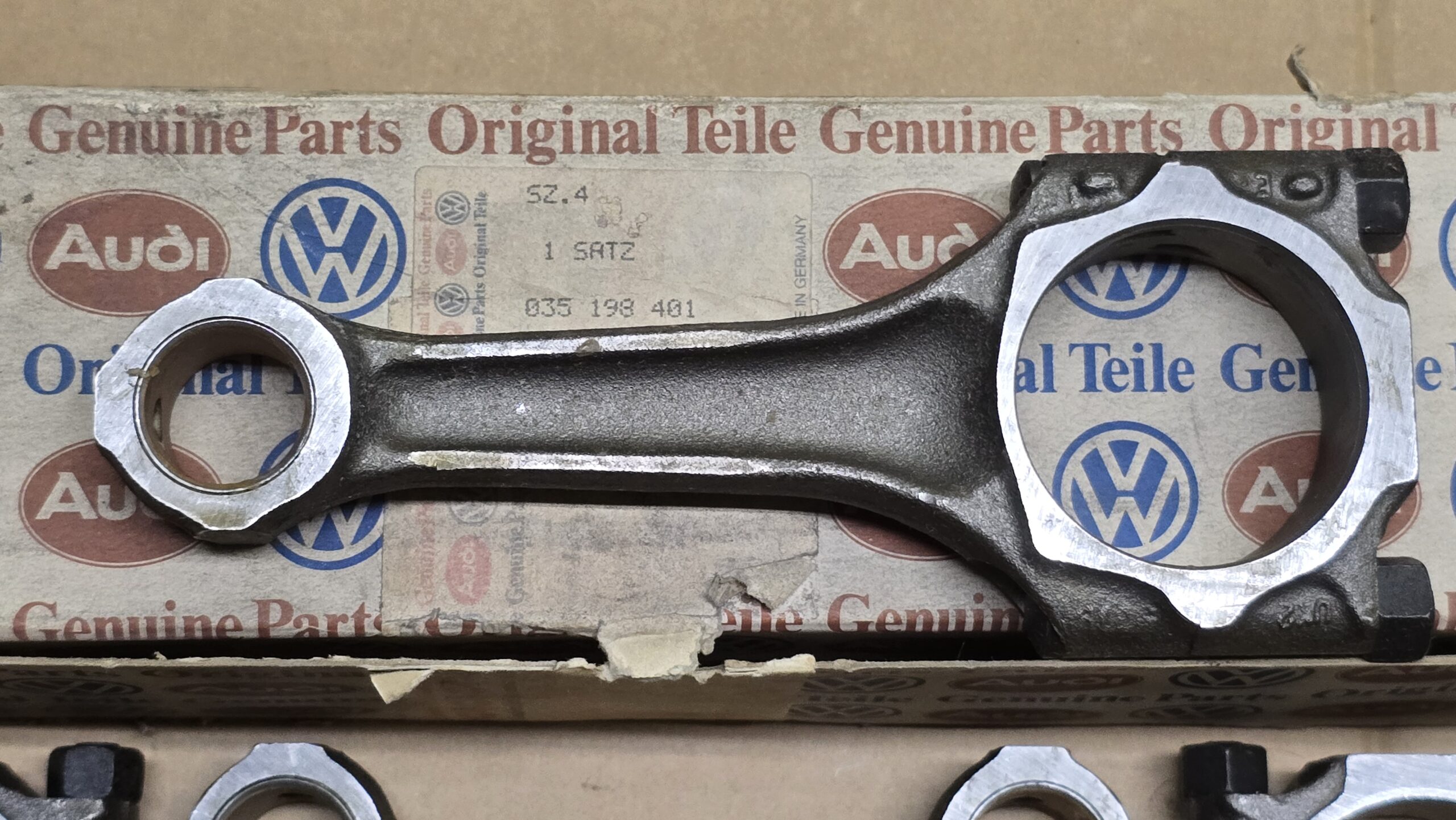 NOS 035198401 Connecting rods, set of 5