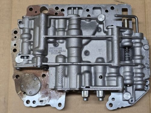NOS 087325032 Valve body