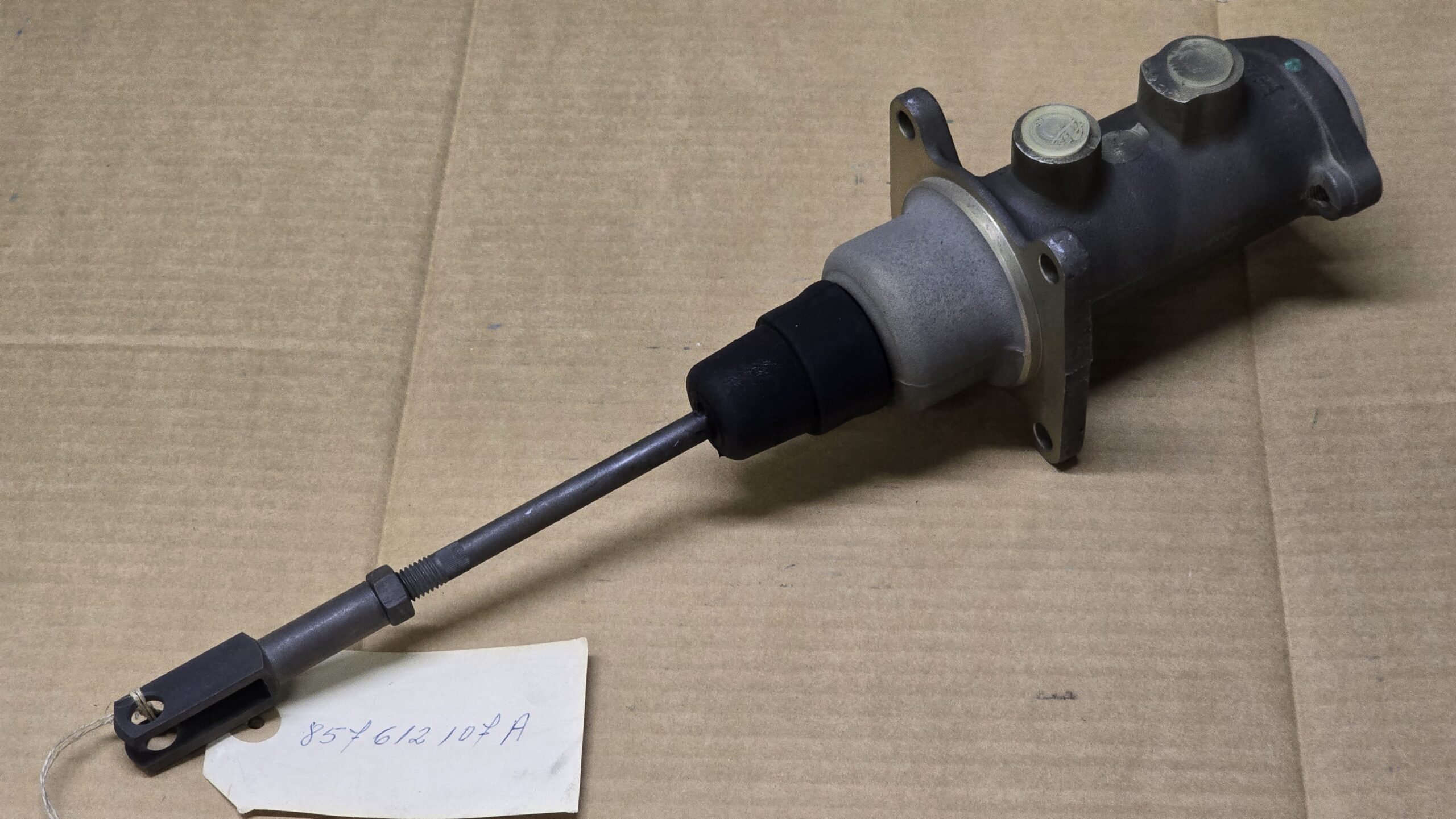 857612107A Brake servo