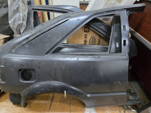 NOS 535809844A Section part, side panel