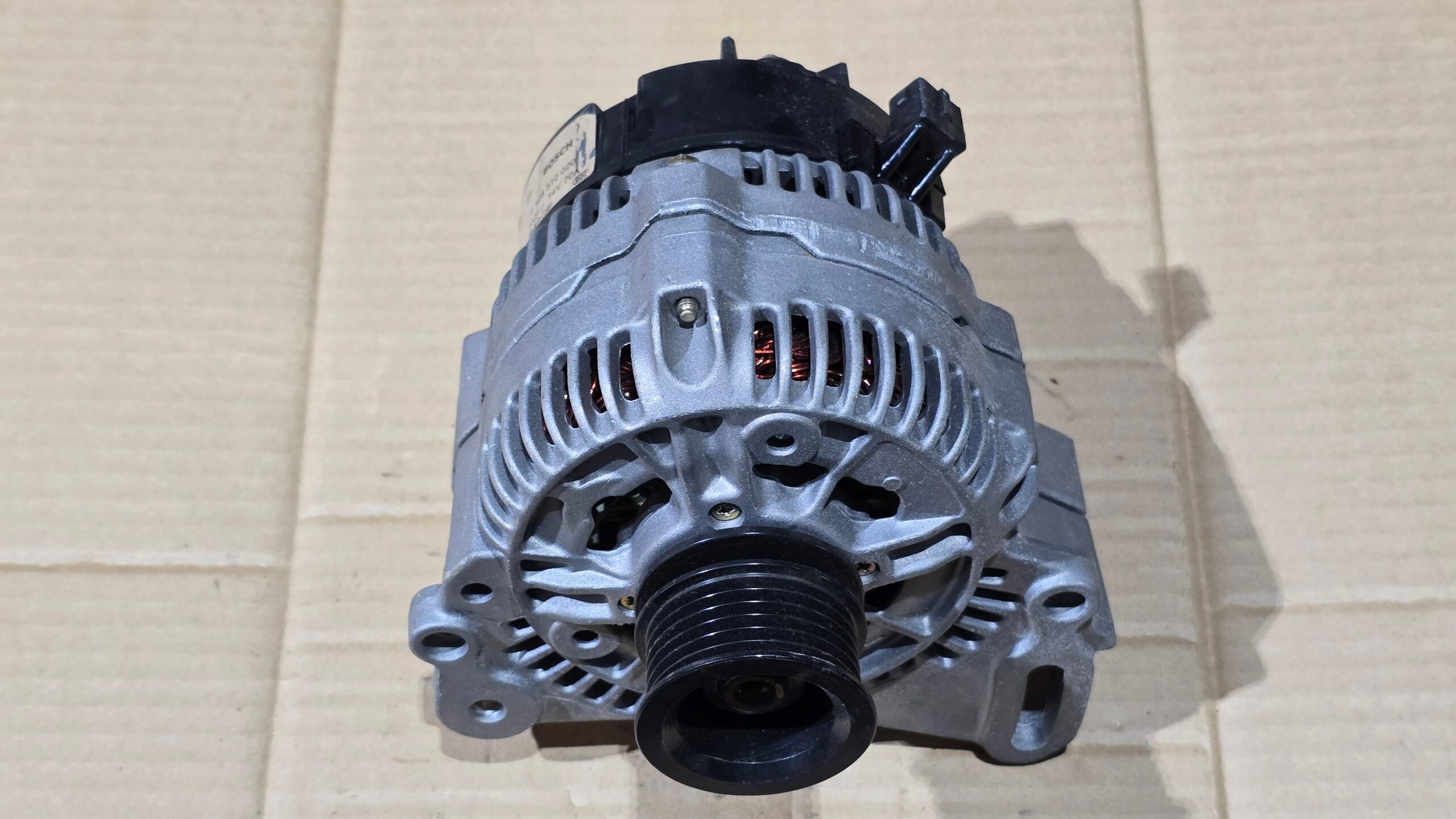 NOS 028903025G Alternator Bosch 12v 70A