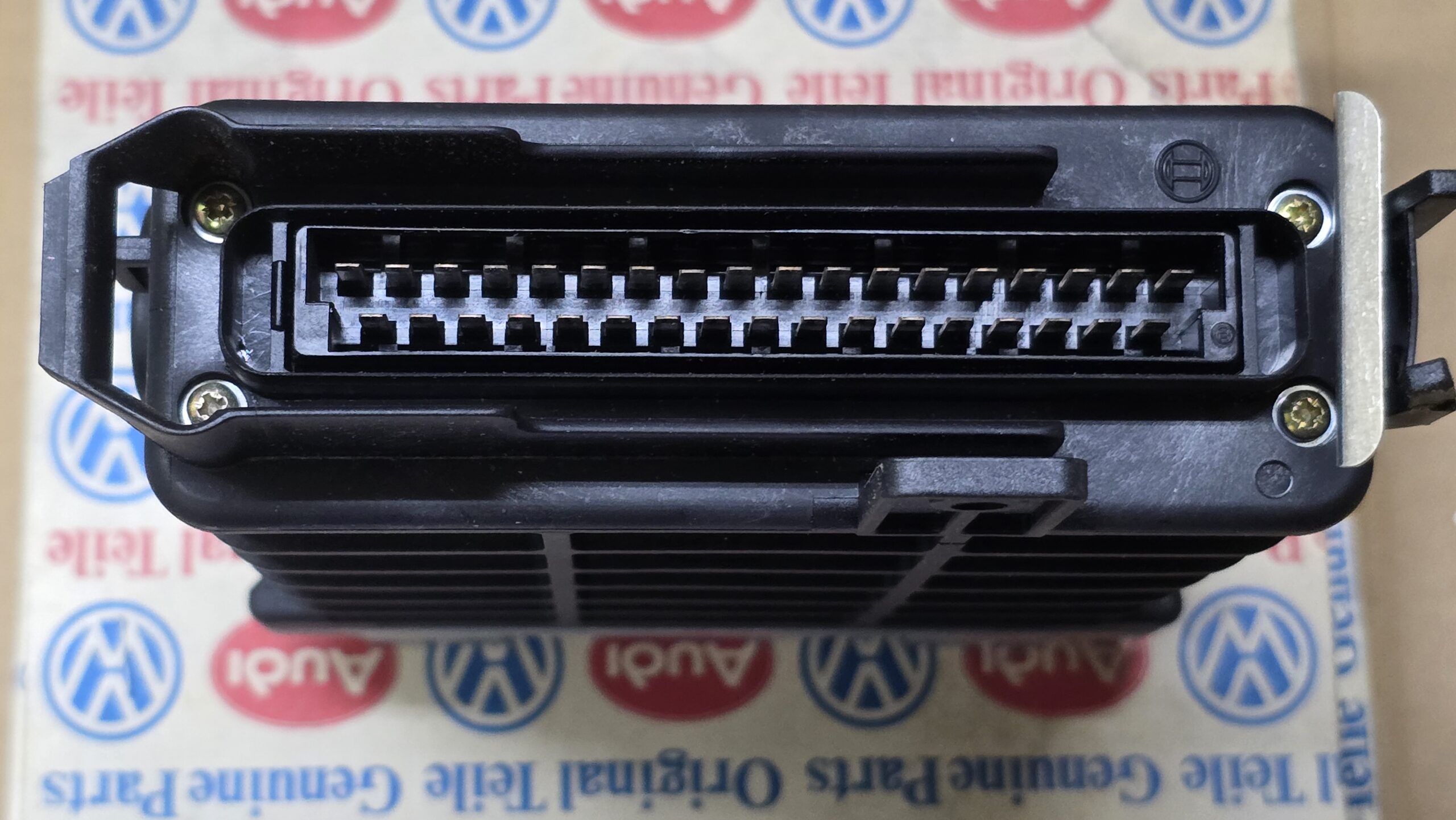 NOS 4A0906264 Control unit
