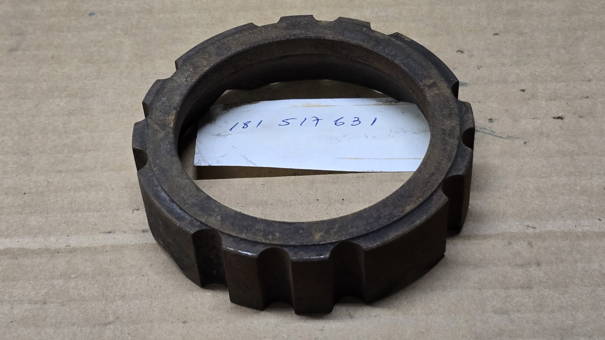 NOS 181517631 Pressure ring, LSD