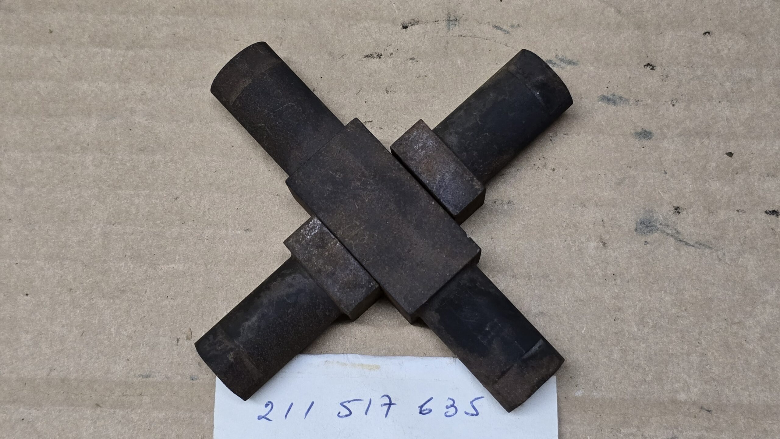 NOS 211517635 Shaft LSD, pair