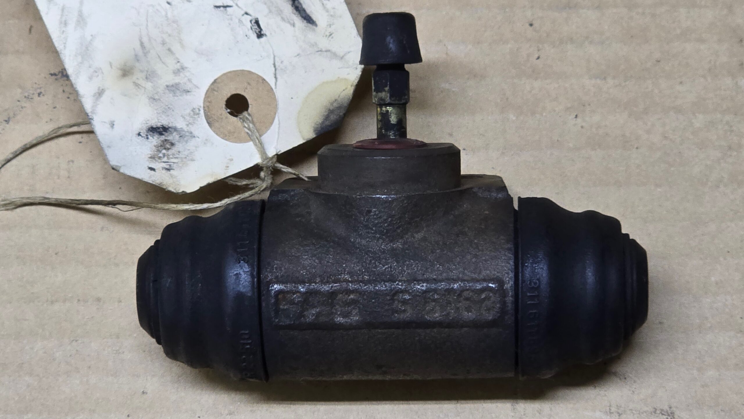 NOS 171611051 Brake cylinder 25.40mm, front