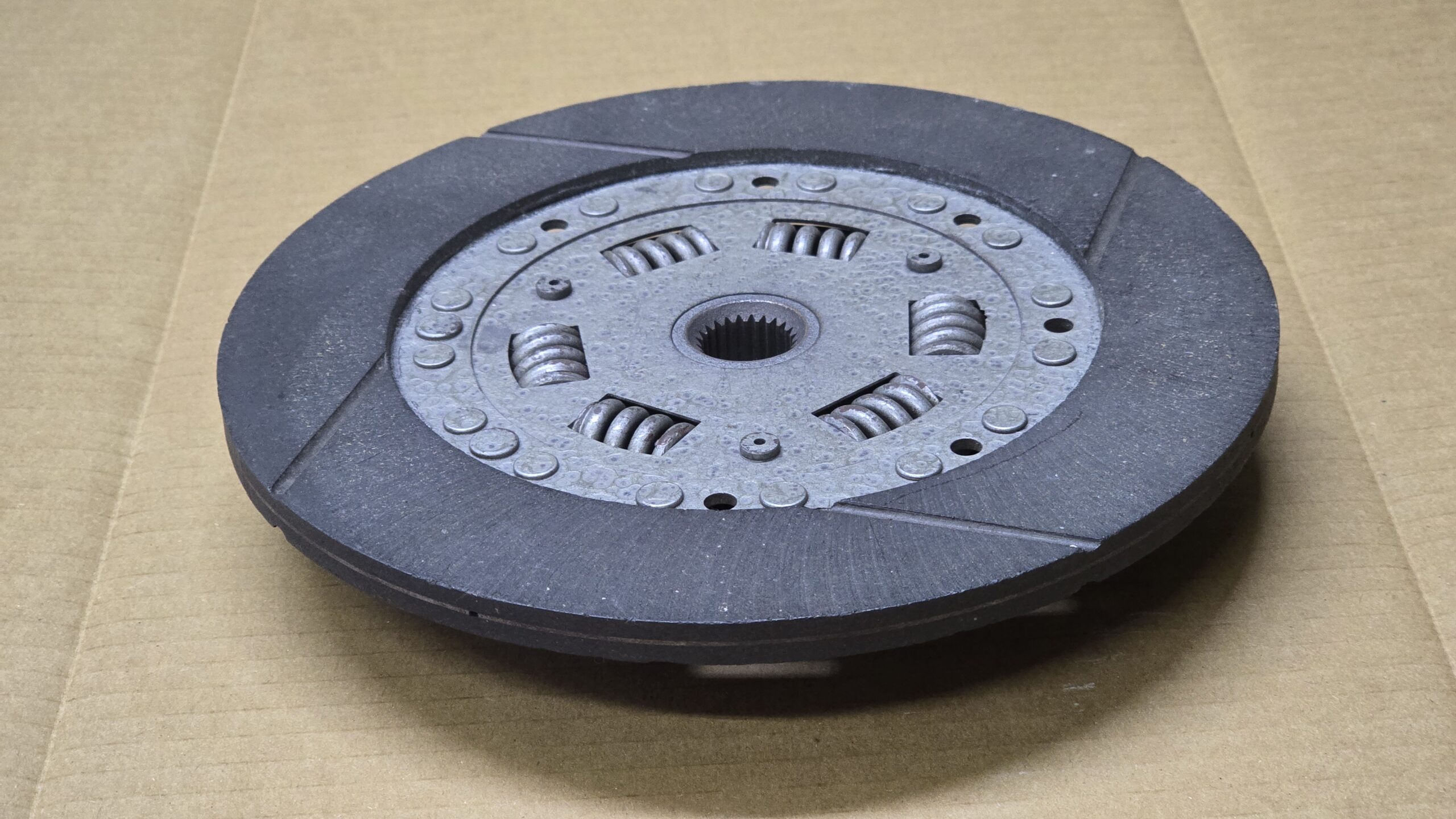 NOS 90111614100 Clutch disc 215mm