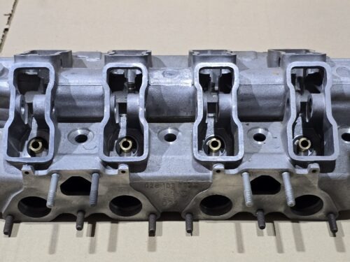 NOS 028103353D Cylinder head