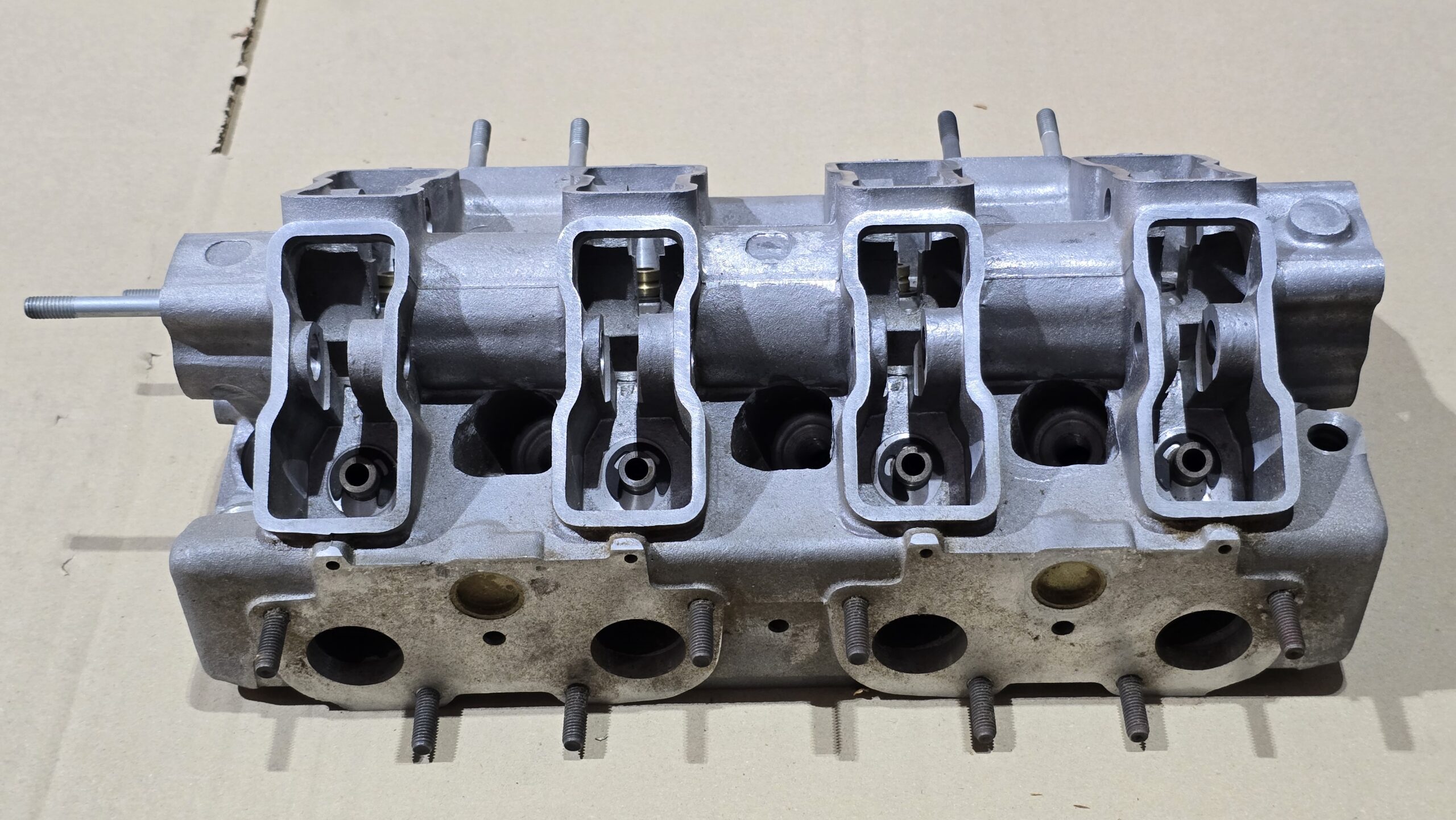 NOS 028103353D Cylinder head