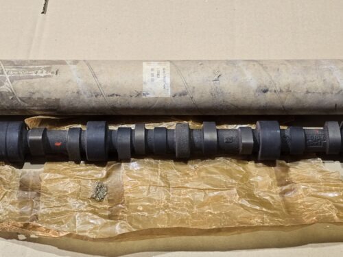 NOS 061109021 Camshaft