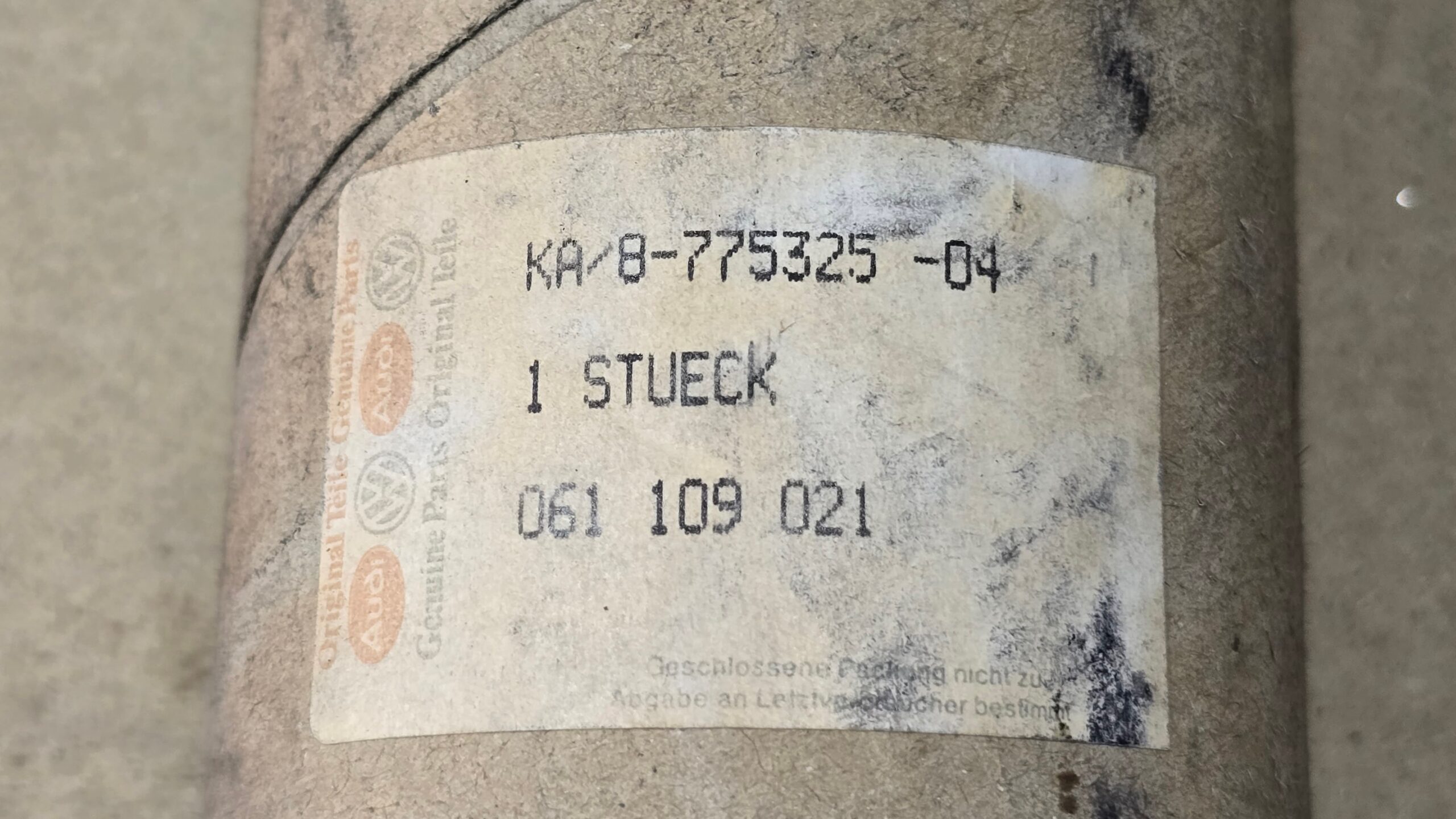 NOS 061109021 Camshaft