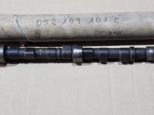 NOS 052109101C Camshaft
