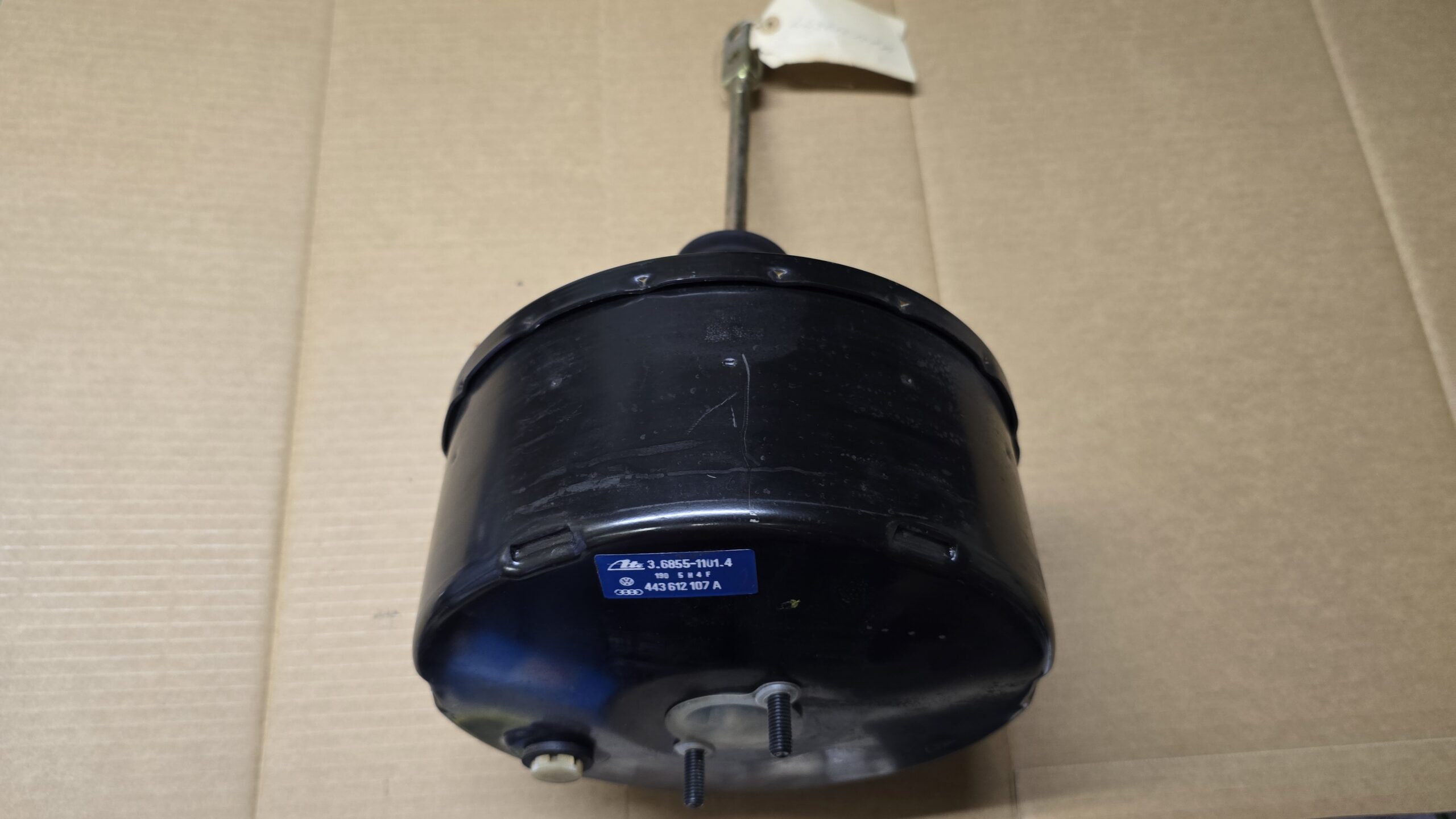 NOS 443612107A Brake servo