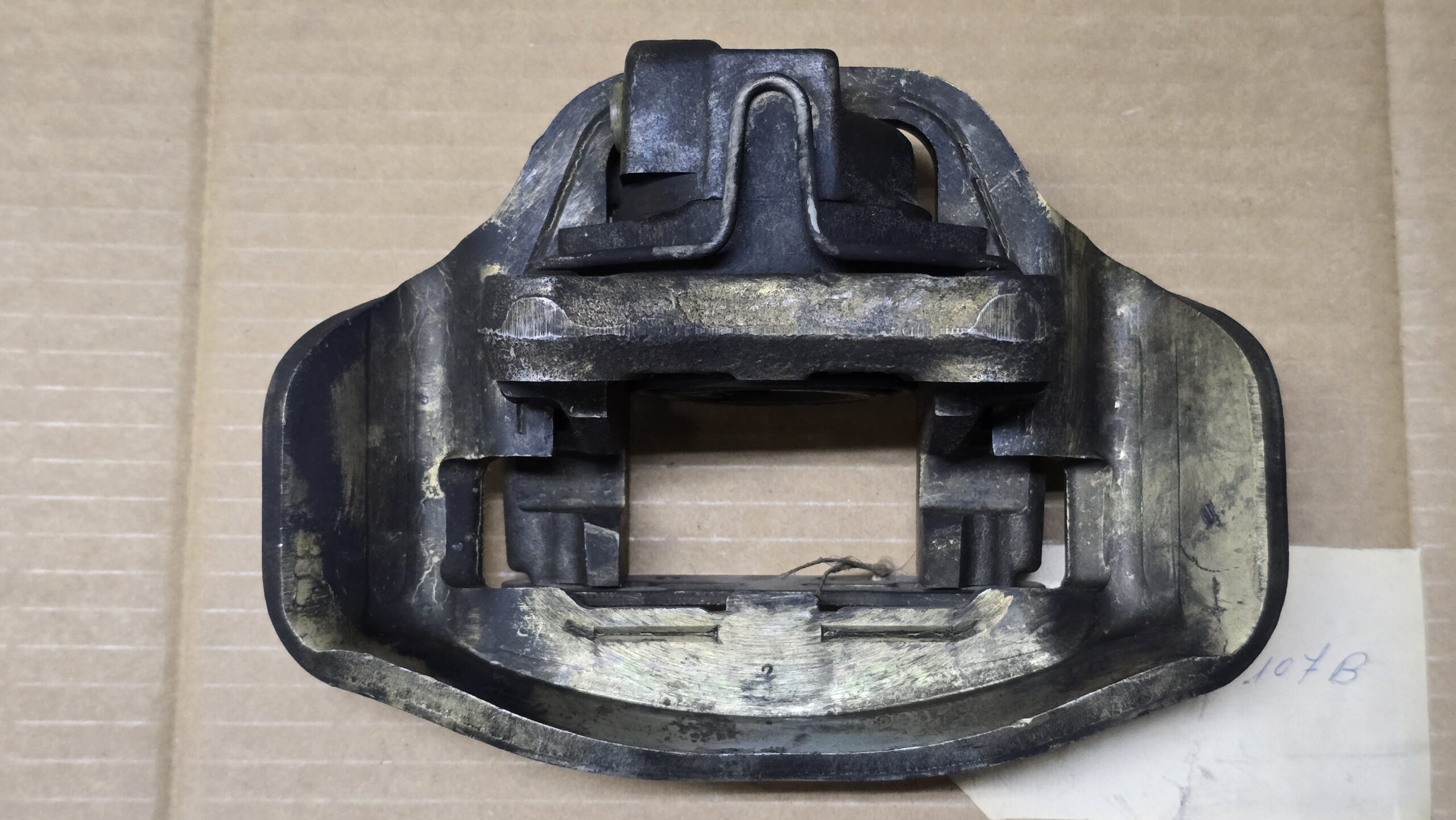 NOS 171615107B Floating caliper