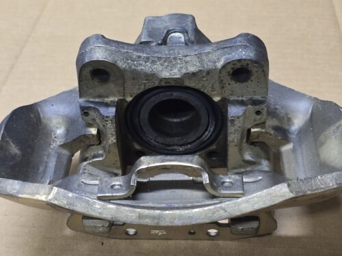 NOS 171615107C Floating caliper