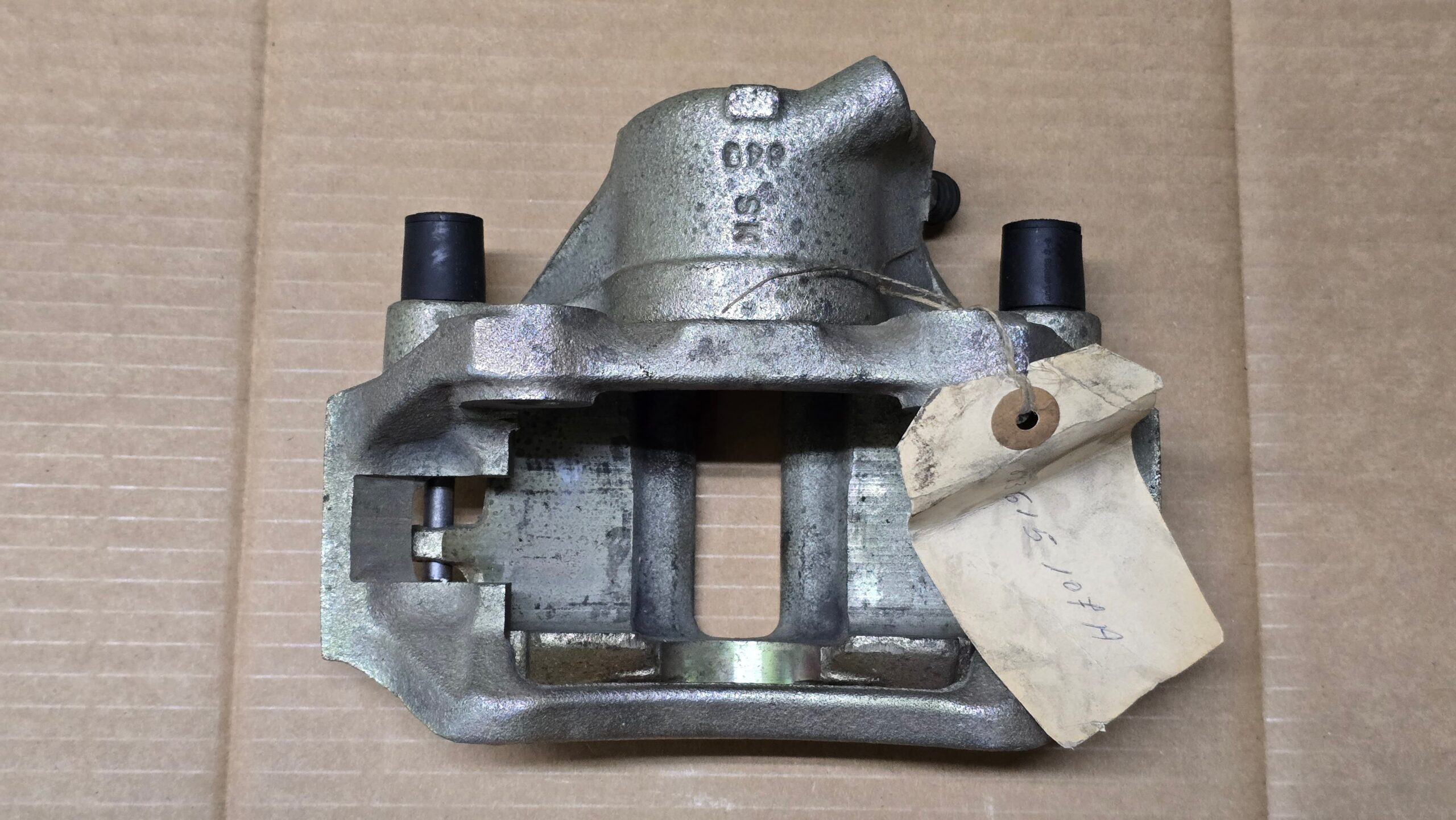 NOS 893615107A Brake caliper housing