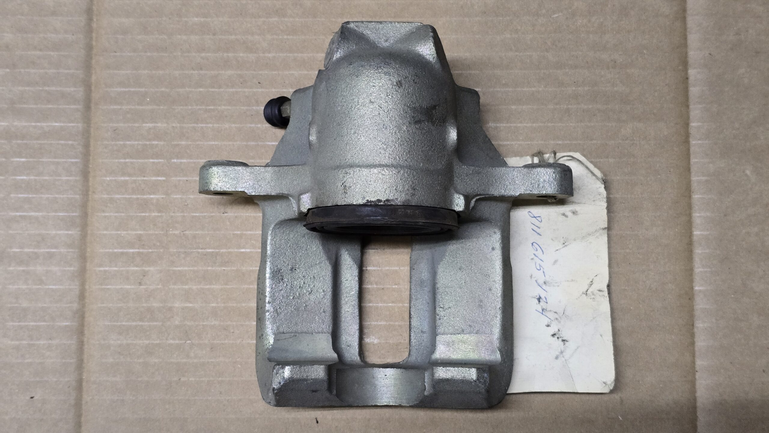 NOS 811615124 Brake caliper GIRLING